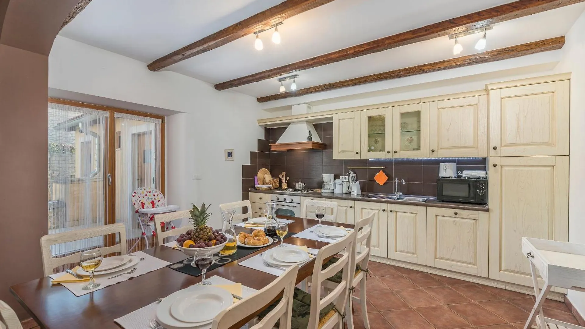 Holiday home Villa Katarina, A Perfect Summer Retreat In Central Istria Peresiji