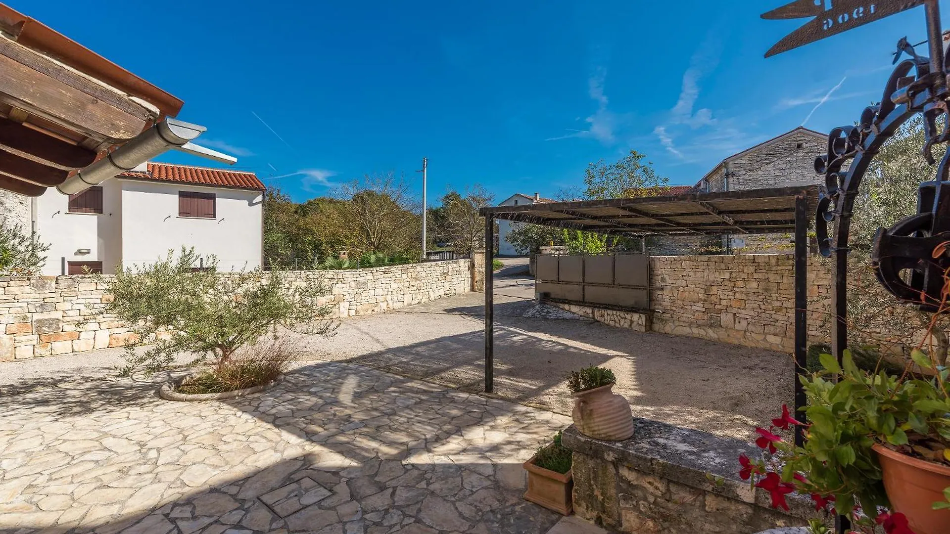 Villa Katarina, A Perfect Summer Retreat In Central Istria Peresiji